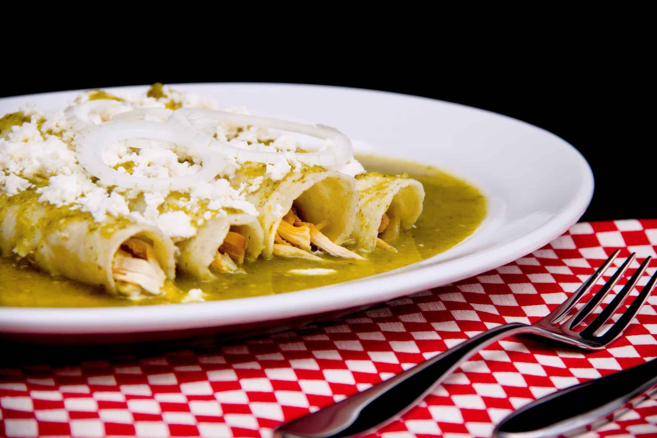 Enchiladas Verdes De Pollo Receta DHTXB Enchiladas Verdes De Pollo Receta DHTXB