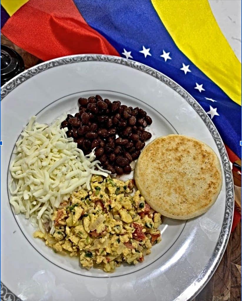 Arepas venezolanas  Arepa venezolana, Arepas, Plancha