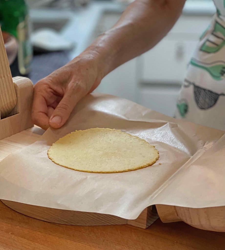 how to make corn tortillas