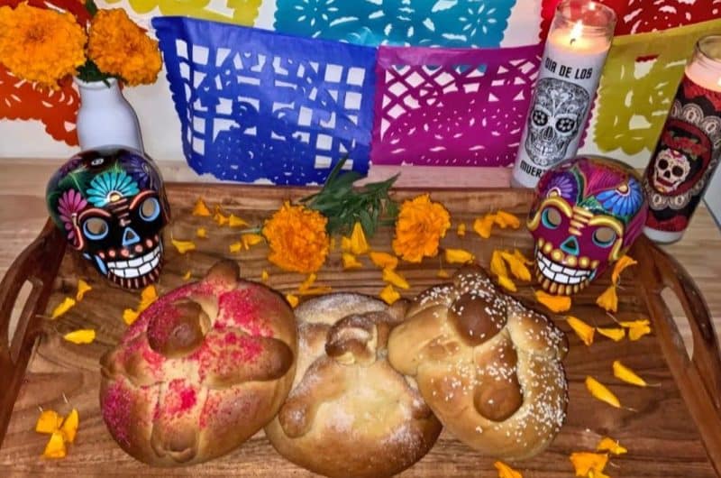 How to Make Pan de Muerto, a Day of the Dead Traditional Ofrenda