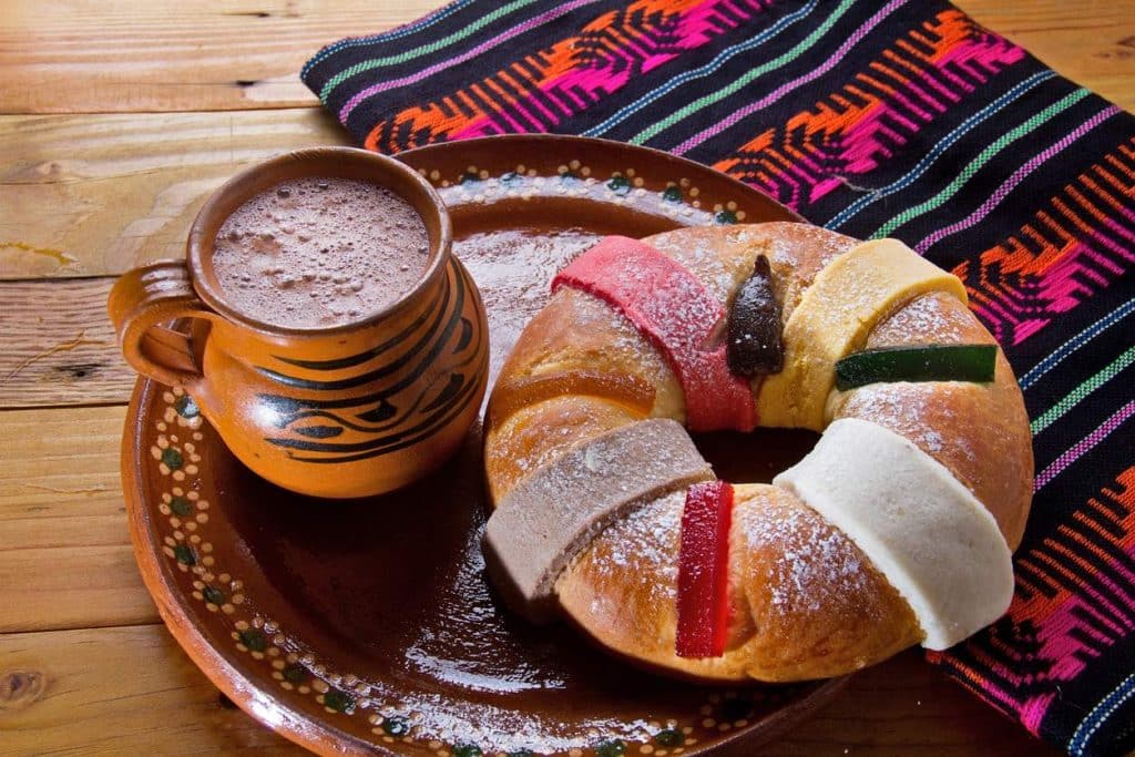 Mission Chocolate Recipes  How to make a Rosca de Reyes