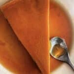 flan de calabaza or pumkin flan slice